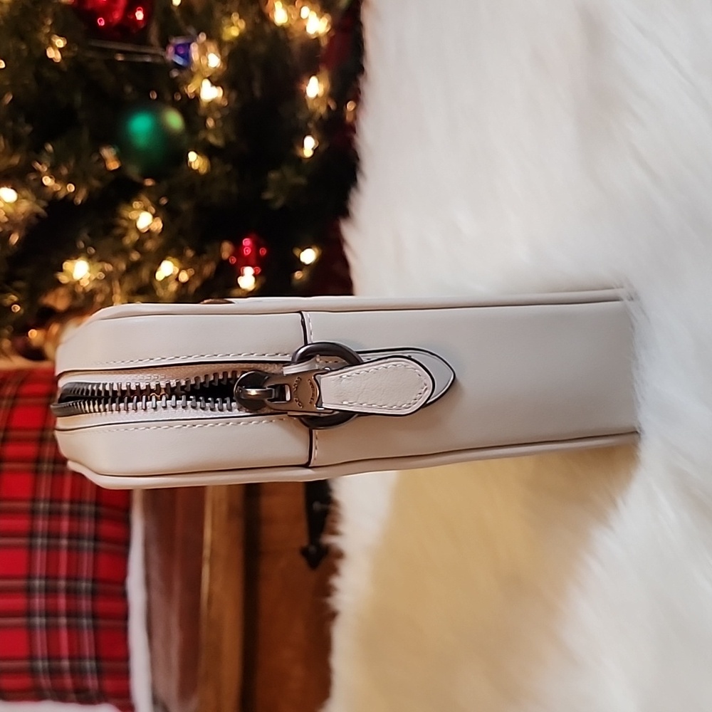 COACH  Sullivan Crossbody in Signature Leather NWT - Picture 4 of 10